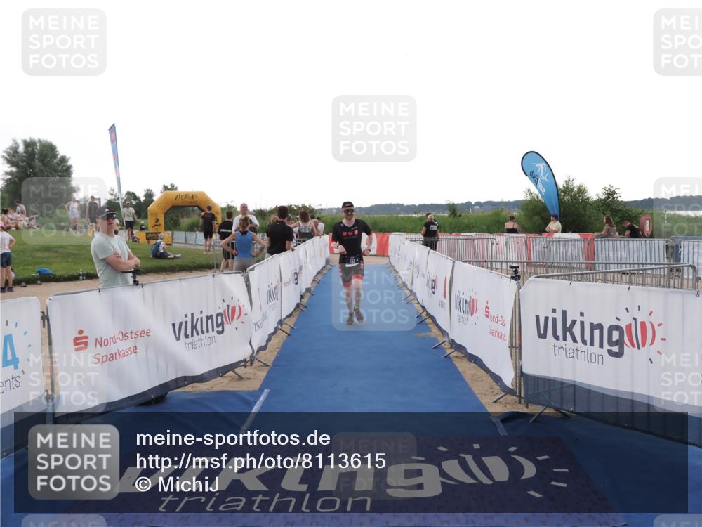 22.06.2025 - Viking Triathlon MichiJ http://msf.ph/oto/8113615 22.06.2025 16:25:44 Ziel 133, 166 meine-sportfotos.de