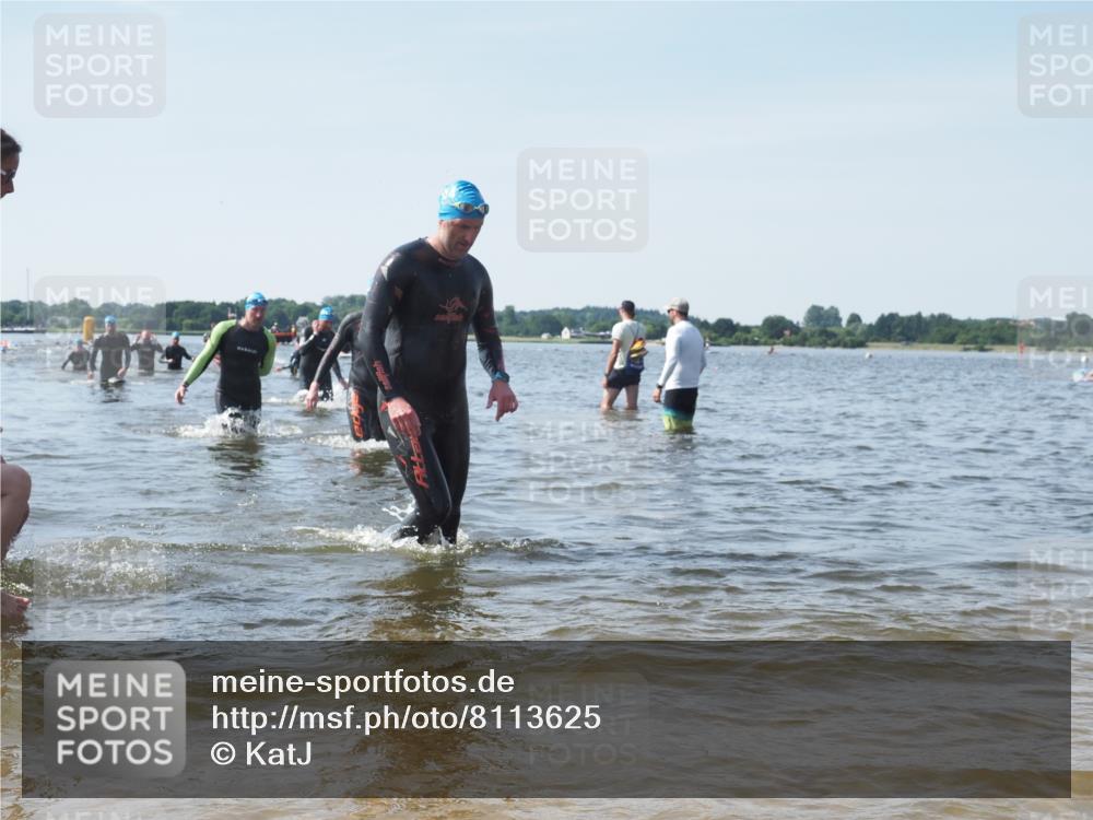 22.06.2025 - Viking Triathlon KatJ http://msf.ph/oto/8113625 22.06.2025 10:41:25 Schwimmen 54, 94, 376, 390, 505 meine-sportfotos.de