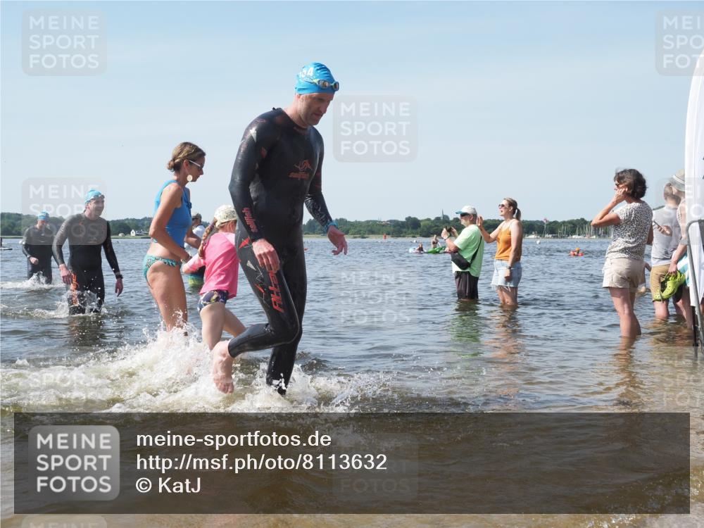 22.06.2025 - Viking Triathlon KatJ http://msf.ph/oto/8113632 22.06.2025 10:41:27 Schwimmen 54, 94, 376, 390, 505 meine-sportfotos.de