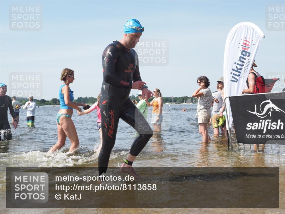 22.06.2025 - Viking Triathlon KatJ http://msf.ph/oto/8113658 22.06.2025 10:41:27 Schwimmen 54, 94, 376, 390, 505 meine-sportfotos.de