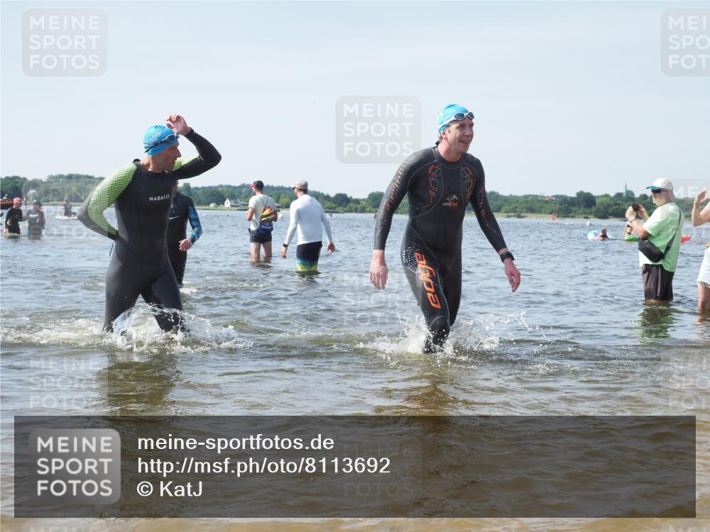 22.06.2025 - Viking Triathlon KatJ http://msf.ph/oto/8113692 22.06.2025 10:41:30 Schwimmen 54, 94, 194, 220, 376, 390, 505 meine-sportfotos.de