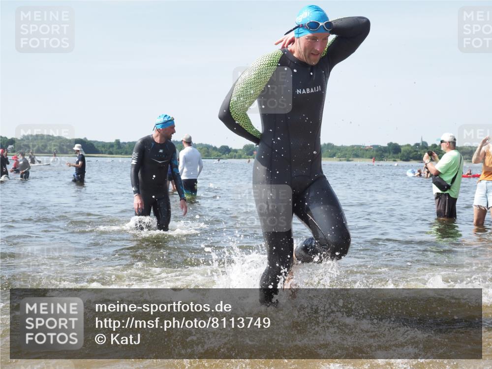 22.06.2025 - Viking Triathlon KatJ http://msf.ph/oto/8113749 22.06.2025 10:41:32 Schwimmen 54, 194, 220, 376, 390, 505, 629 meine-sportfotos.de