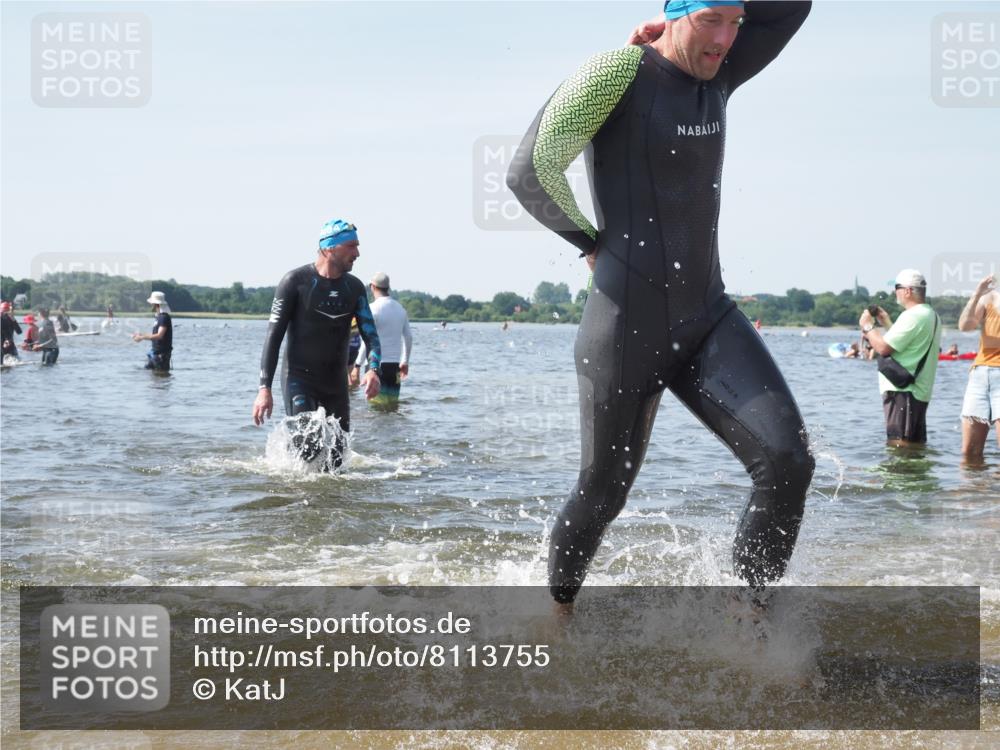 22.06.2025 - Viking Triathlon KatJ http://msf.ph/oto/8113755 22.06.2025 10:41:32 Schwimmen 54, 194, 220, 376, 390, 505, 629 meine-sportfotos.de