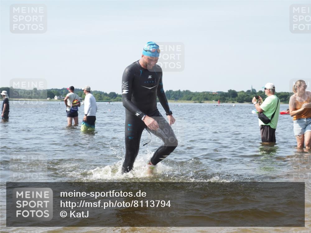 22.06.2025 - Viking Triathlon KatJ http://msf.ph/oto/8113794 22.06.2025 10:41:34 Schwimmen 54, 142, 194, 220, 376, 390, 505, 629 meine-sportfotos.de