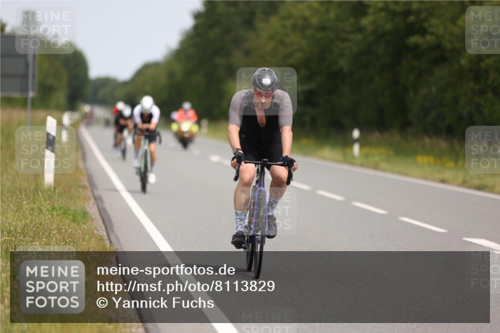 22.06.2025 - Viking Triathlon Yannick Fuchs http://msf.ph/oto/8113829 22.06.2025 12:15:30 Radfahren 22, 211, 275, 641 meine-sportfotos.de