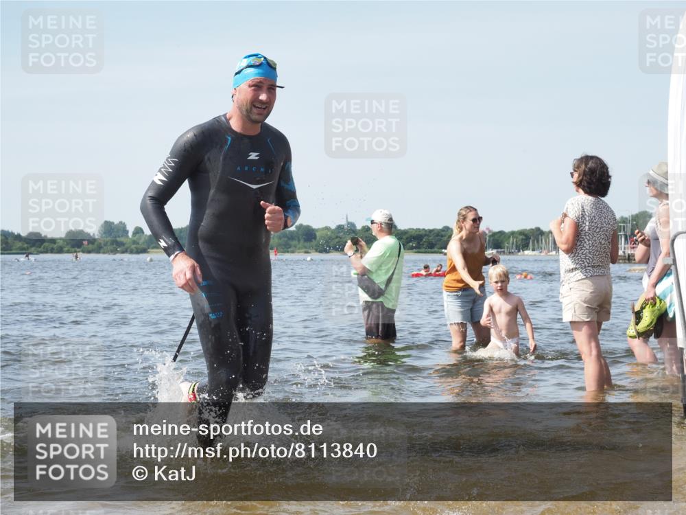22.06.2025 - Viking Triathlon KatJ http://msf.ph/oto/8113840 22.06.2025 10:41:35 Schwimmen 54, 142, 194, 220, 376, 505, 629 meine-sportfotos.de