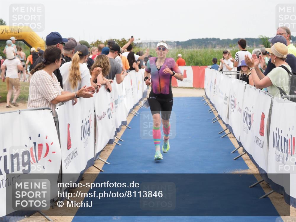 22.06.2025 - Viking Triathlon MichiJ http://msf.ph/oto/8113846 22.06.2025 15:04:46 Ziel 215 meine-sportfotos.de