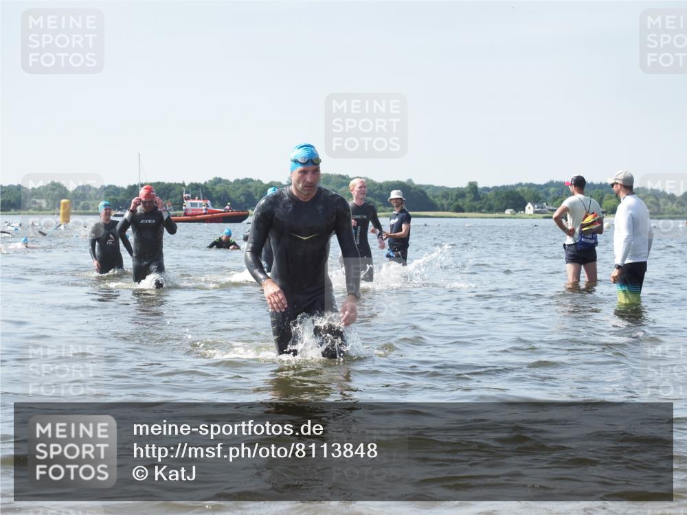 22.06.2025 - Viking Triathlon KatJ http://msf.ph/oto/8113848 22.06.2025 10:41:38 Schwimmen 54, 58, 142, 194, 220, 505, 625, 629 meine-sportfotos.de