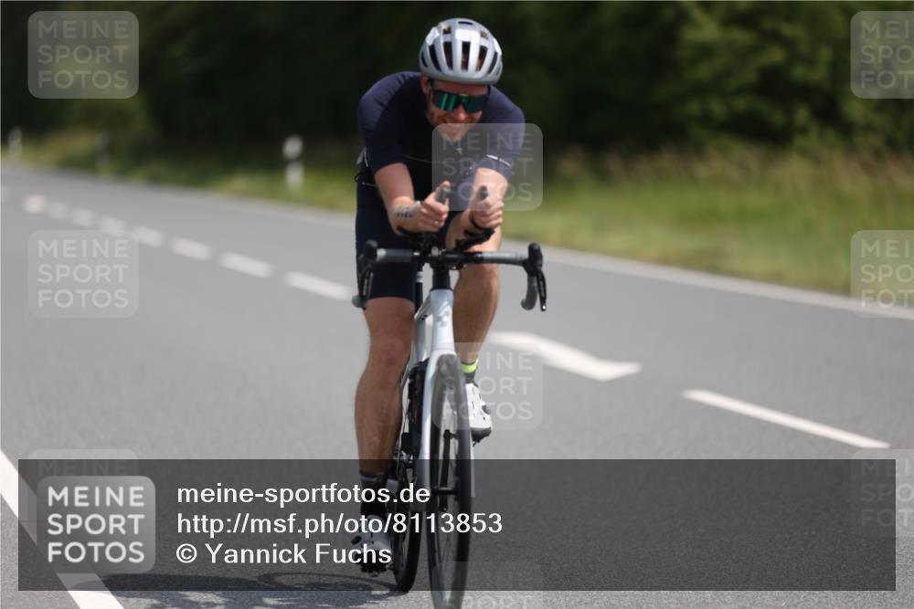 22.06.2025 - Viking Triathlon Yannick Fuchs http://msf.ph/oto/8113853 22.06.2025 11:38:58 Radfahren 53, 137, 225, 264, 278, 350, 448, 628, 654 meine-sportfotos.de