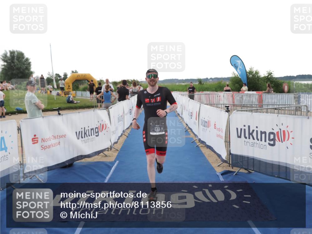 22.06.2025 - Viking Triathlon MichiJ http://msf.ph/oto/8113856 22.06.2025 16:25:46 Ziel 133 meine-sportfotos.de