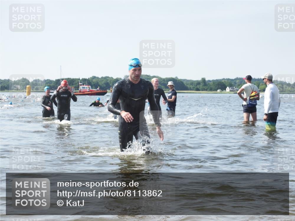 22.06.2025 - Viking Triathlon KatJ http://msf.ph/oto/8113862 22.06.2025 10:41:38 Schwimmen 54, 58, 142, 194, 220, 505, 625, 629 meine-sportfotos.de