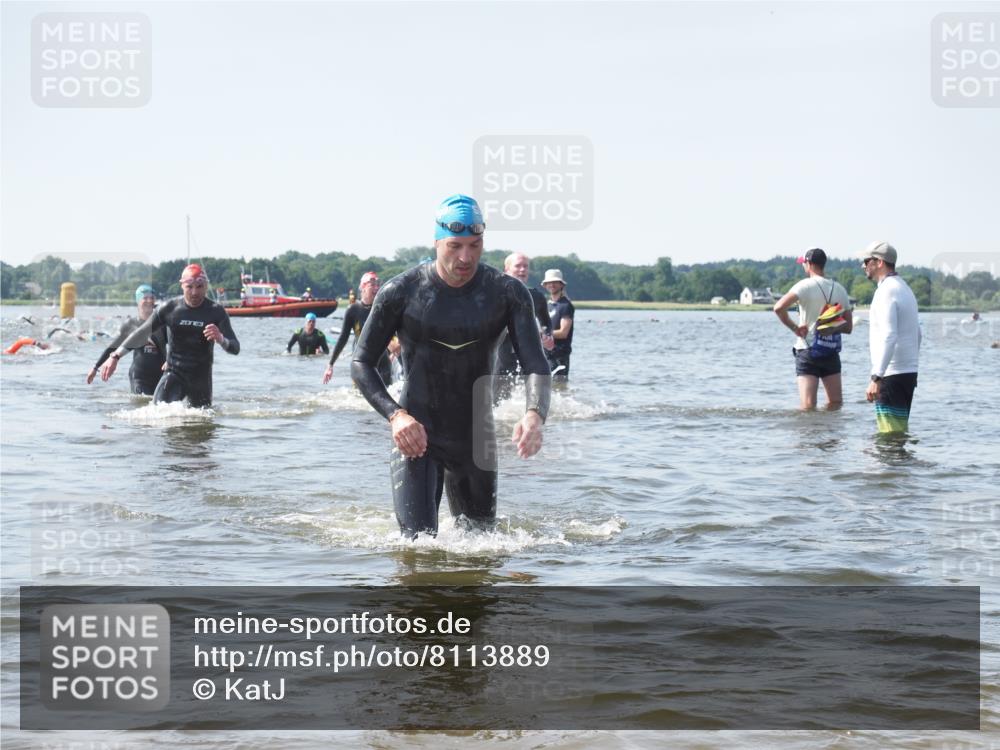 22.06.2025 - Viking Triathlon KatJ http://msf.ph/oto/8113889 22.06.2025 10:41:38 Schwimmen 54, 58, 142, 194, 220, 505, 625, 629 meine-sportfotos.de