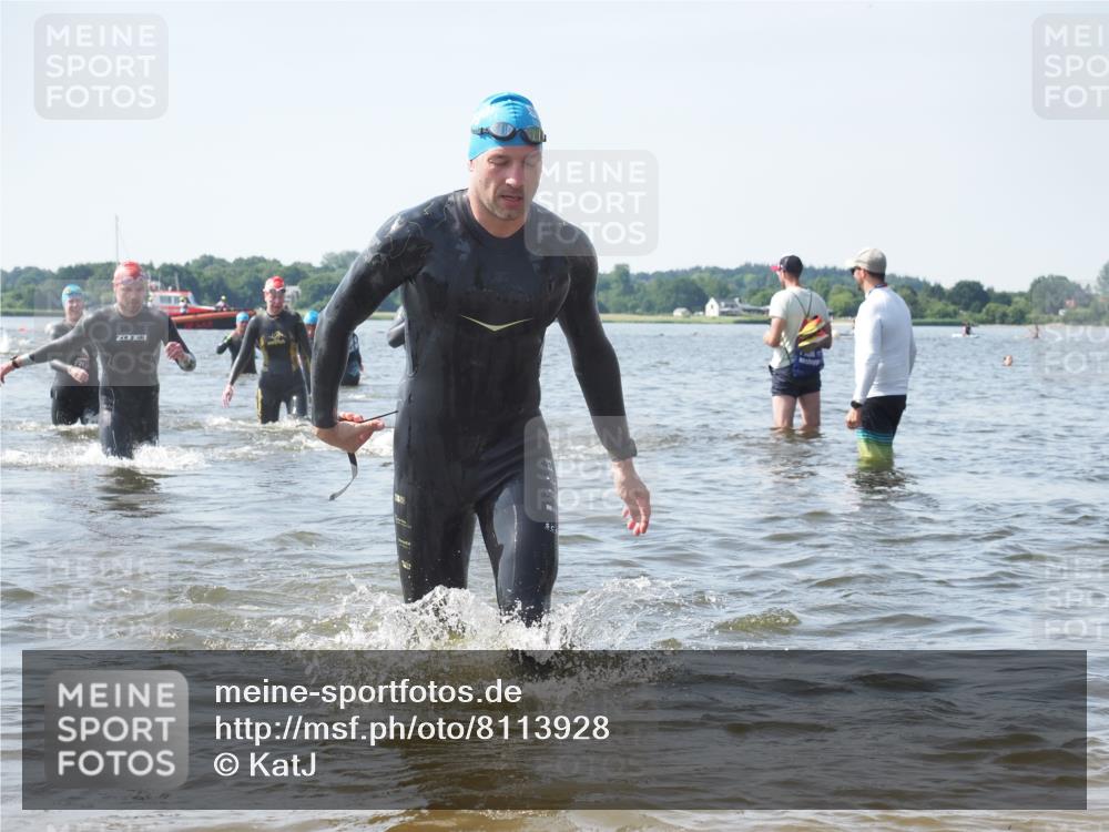 22.06.2025 - Viking Triathlon KatJ http://msf.ph/oto/8113928 22.06.2025 10:41:40 Schwimmen 58, 142, 194, 220, 505, 625, 629 meine-sportfotos.de