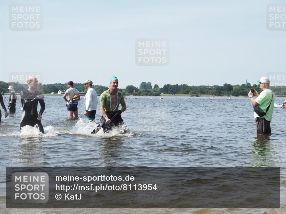 22.06.2025 - Viking Triathlon KatJ http://msf.ph/oto/8113954 22.06.2025 10:41:43 Schwimmen 58, 142, 194, 220, 221, 505, 625, 629 meine-sportfotos.de