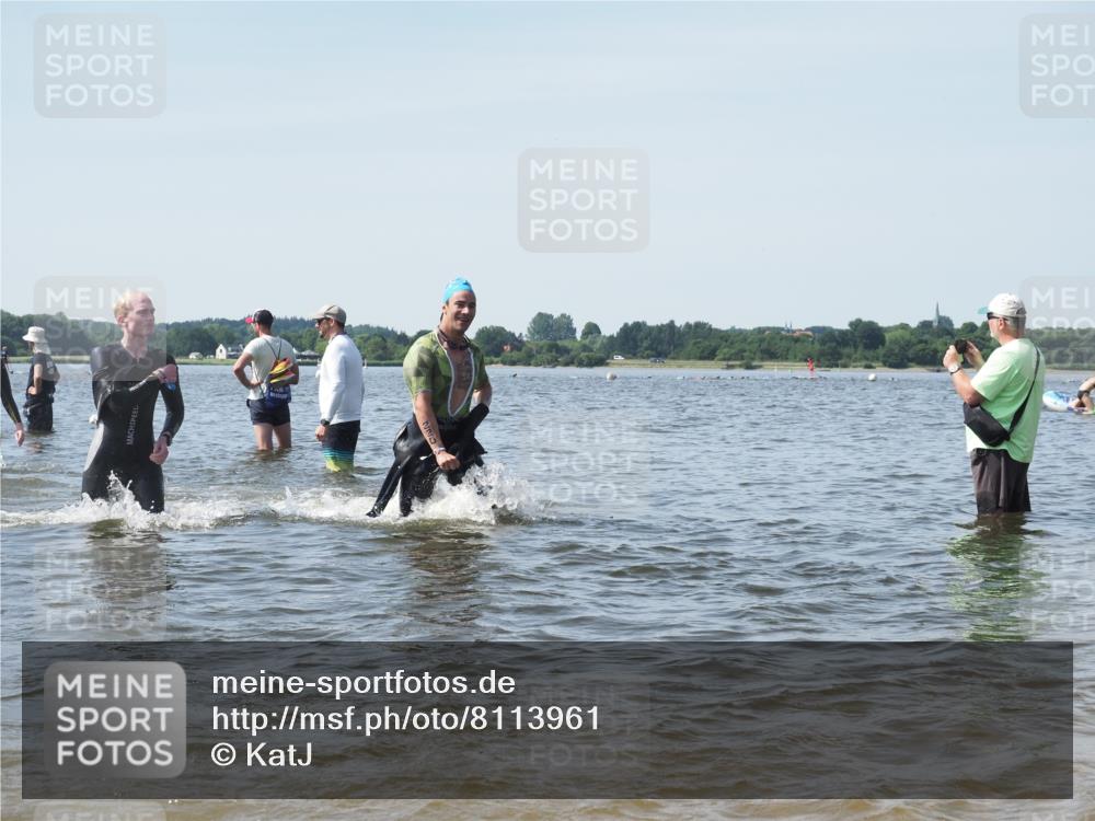 22.06.2025 - Viking Triathlon KatJ http://msf.ph/oto/8113961 22.06.2025 10:41:43 Schwimmen 58, 142, 194, 220, 221, 505, 625, 629 meine-sportfotos.de
