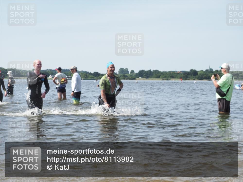 22.06.2025 - Viking Triathlon KatJ http://msf.ph/oto/8113982 22.06.2025 10:41:44 Schwimmen 58, 142, 194, 220, 221, 505, 625, 629 meine-sportfotos.de