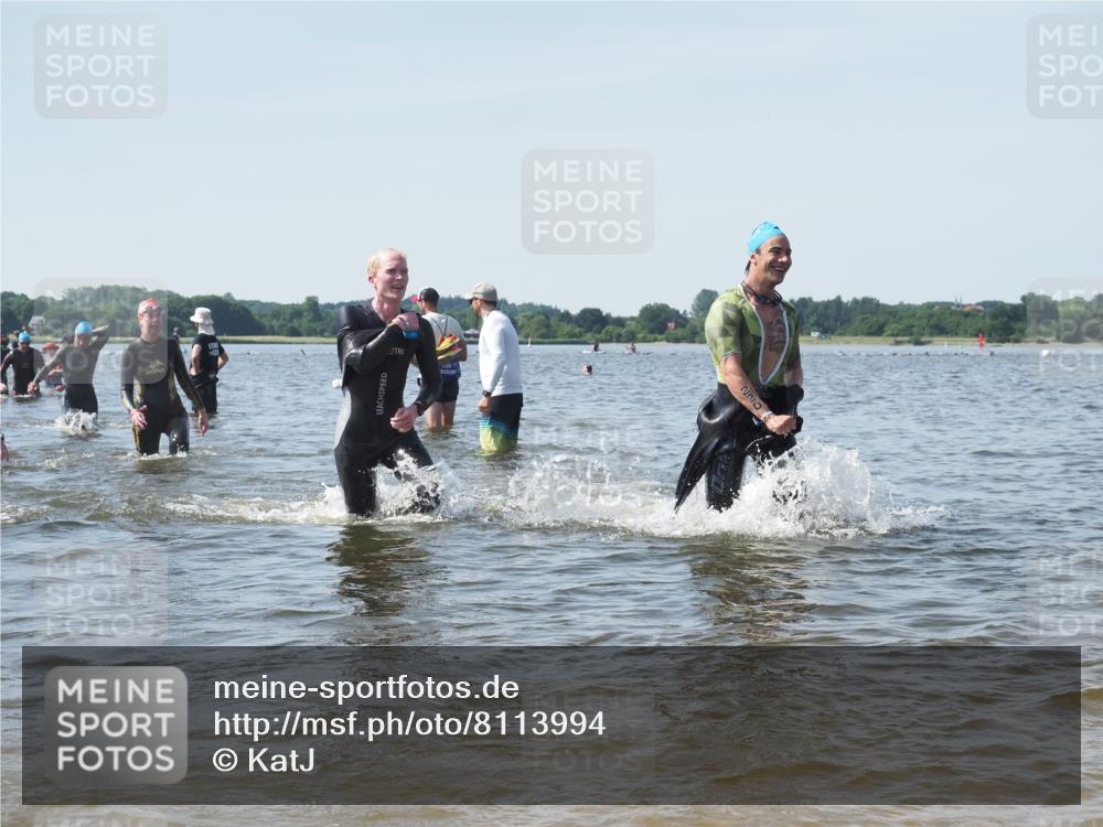 22.06.2025 - Viking Triathlon KatJ http://msf.ph/oto/8113994 22.06.2025 10:41:44 Schwimmen 58, 142, 194, 220, 221, 505, 625, 629 meine-sportfotos.de