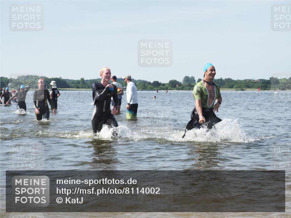 22.06.2025 - Viking Triathlon KatJ http://msf.ph/oto/8114002 22.06.2025 10:41:44 Schwimmen 58, 142, 194, 220, 221, 505, 625, 629 meine-sportfotos.de