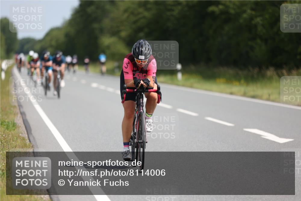22.06.2025 - Viking Triathlon Yannick Fuchs http://msf.ph/oto/8114006 22.06.2025 11:39:22 Radfahren 64, 133, 142, 146, 175, 213, 224, 226, 263, 406, 615 meine-sportfotos.de