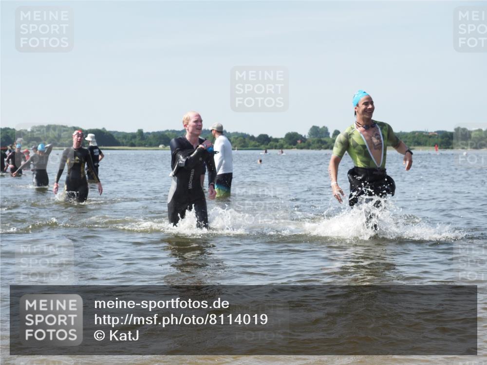 22.06.2025 - Viking Triathlon KatJ http://msf.ph/oto/8114019 22.06.2025 10:41:45 Schwimmen 58, 142, 194, 220, 221, 505, 625, 629 meine-sportfotos.de
