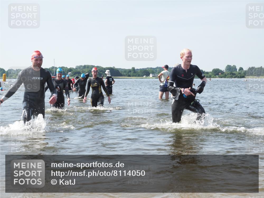 22.06.2025 - Viking Triathlon KatJ http://msf.ph/oto/8114050 22.06.2025 10:41:46 Schwimmen 58, 142, 194, 220, 221, 625, 629 meine-sportfotos.de