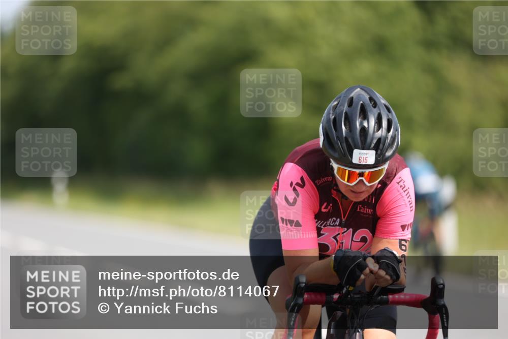 22.06.2025 - Viking Triathlon Yannick Fuchs http://msf.ph/oto/8114067 22.06.2025 11:39:23 Radfahren 64, 133, 142, 146, 175, 213, 224, 226, 263, 406, 615 meine-sportfotos.de