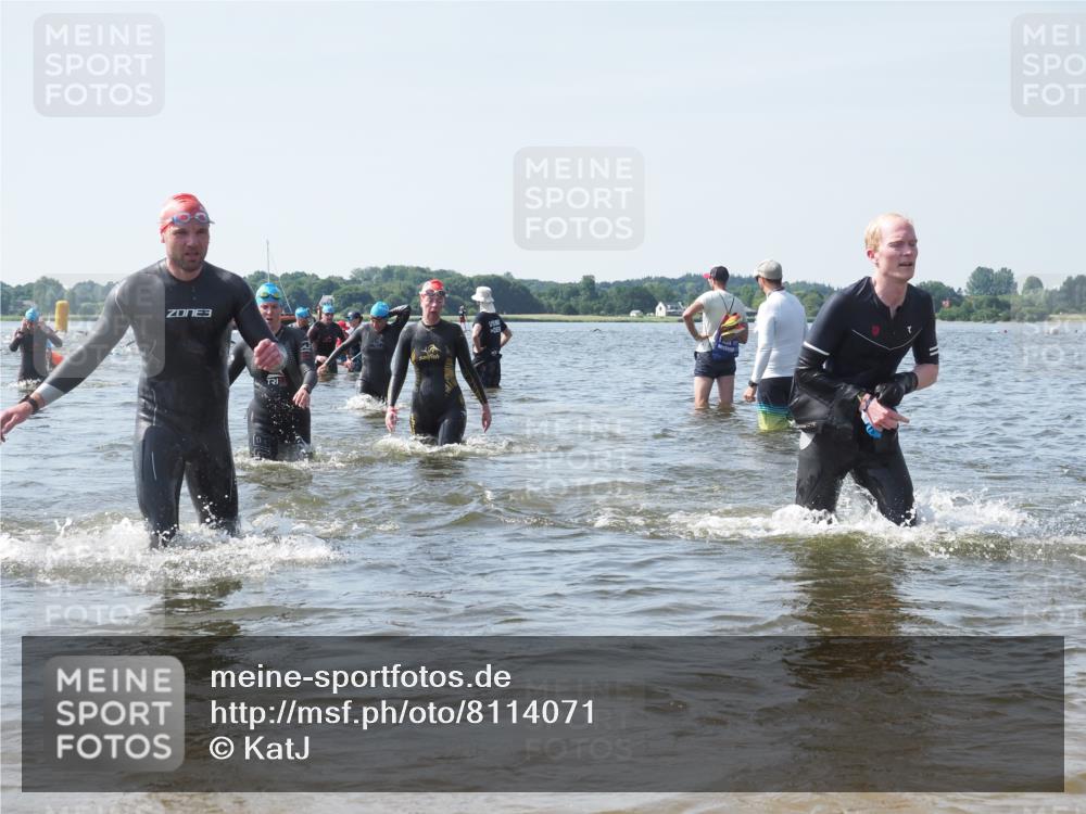 22.06.2025 - Viking Triathlon KatJ http://msf.ph/oto/8114071 22.06.2025 10:41:46 Schwimmen 58, 142, 194, 220, 221, 625, 629 meine-sportfotos.de