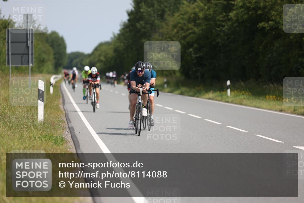 22.06.2025 - Viking Triathlon Yannick Fuchs http://msf.ph/oto/8114088 22.06.2025 11:39:24 Radfahren 64, 133, 142, 146, 175, 213, 224, 263, 406, 615 meine-sportfotos.de