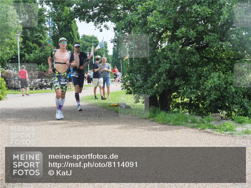 22.06.2025 - Viking Triathlon KatJ http://msf.ph/oto/8114091 22.06.2025 12:51:44 Laufen 368, 544 meine-sportfotos.de