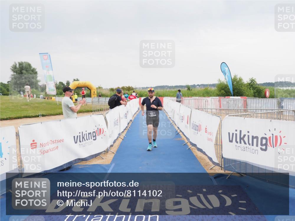 22.06.2025 - Viking Triathlon MichiJ http://msf.ph/oto/8114102 22.06.2025 16:44:58 Ziel 402 meine-sportfotos.de