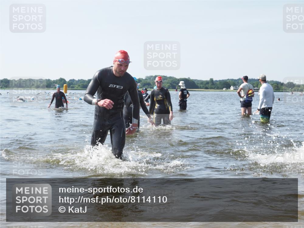 22.06.2025 - Viking Triathlon KatJ http://msf.ph/oto/8114110 22.06.2025 10:41:47 Schwimmen 58, 142, 194, 220, 221, 625, 629 meine-sportfotos.de