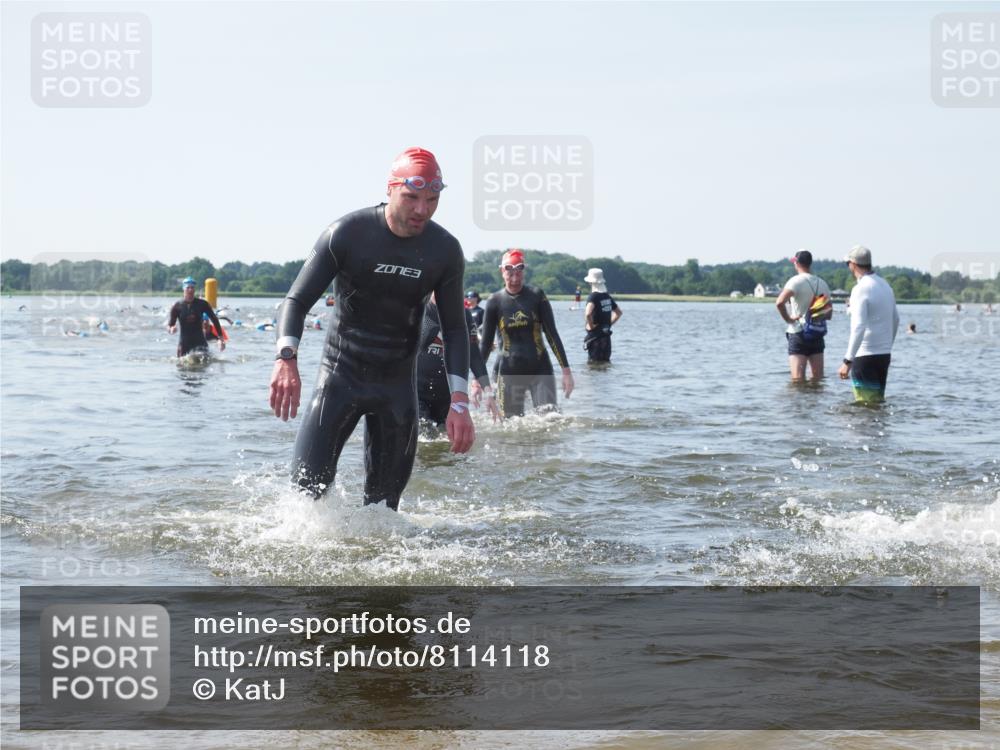 22.06.2025 - Viking Triathlon KatJ http://msf.ph/oto/8114118 22.06.2025 10:41:47 Schwimmen 58, 142, 194, 220, 221, 625, 629 meine-sportfotos.de