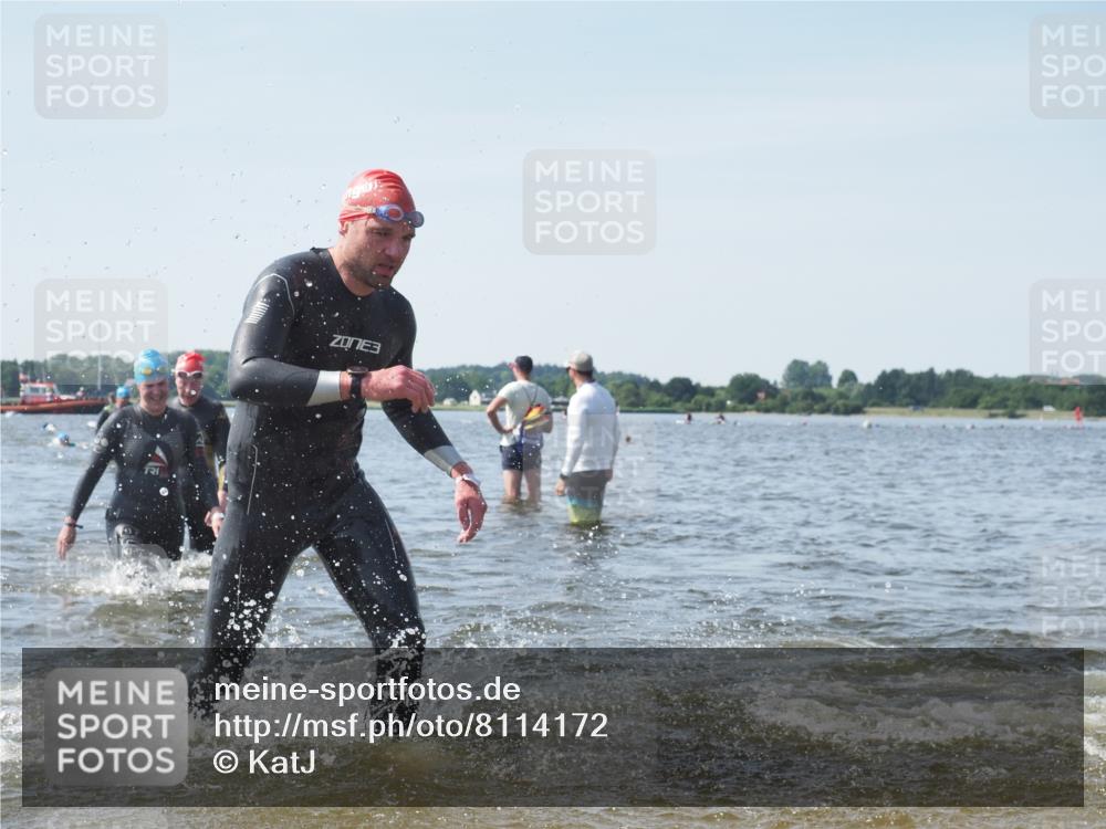 22.06.2025 - Viking Triathlon KatJ http://msf.ph/oto/8114172 22.06.2025 10:41:48 Schwimmen 58, 142, 194, 220, 221, 625, 629 meine-sportfotos.de