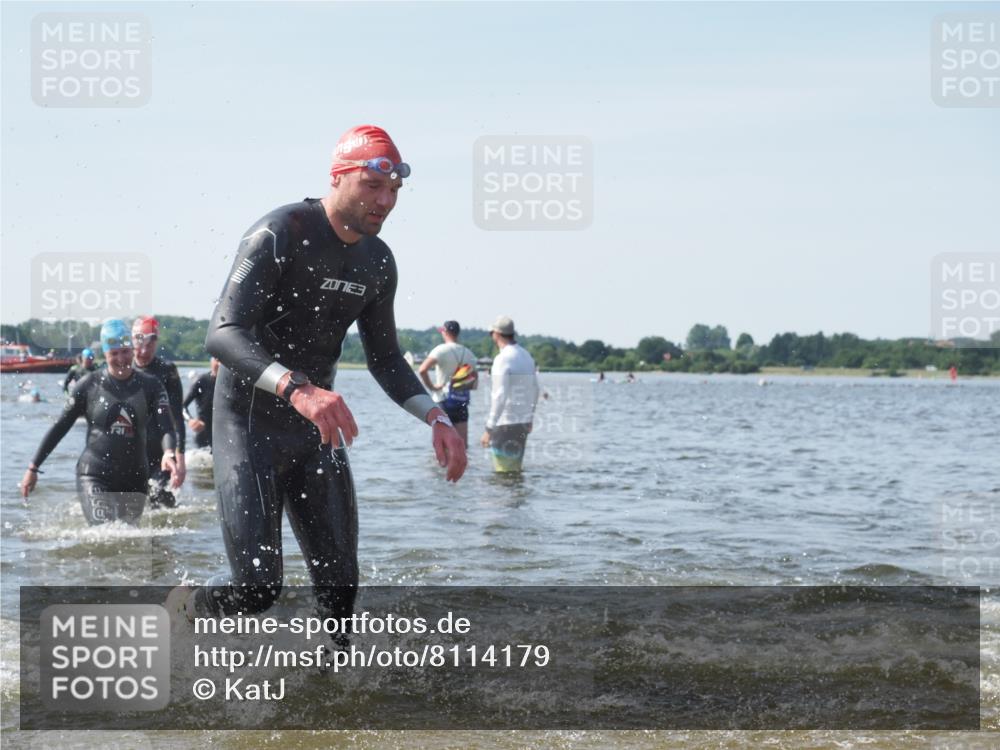 22.06.2025 - Viking Triathlon KatJ http://msf.ph/oto/8114179 22.06.2025 10:41:48 Schwimmen 58, 142, 194, 220, 221, 625, 629 meine-sportfotos.de