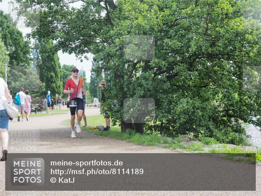 22.06.2025 - Viking Triathlon KatJ http://msf.ph/oto/8114189 22.06.2025 12:51:53 Laufen 33 meine-sportfotos.de