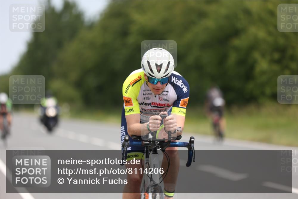 22.06.2025 - Viking Triathlon Yannick Fuchs http://msf.ph/oto/8114206 22.06.2025 12:15:51 Radfahren 41, 242, 370, 657 meine-sportfotos.de