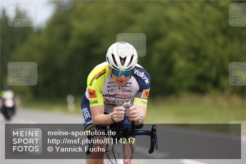22.06.2025 - Viking Triathlon Yannick Fuchs http://msf.ph/oto/8114217 22.06.2025 12:15:51 Radfahren 41, 242, 370, 657 meine-sportfotos.de