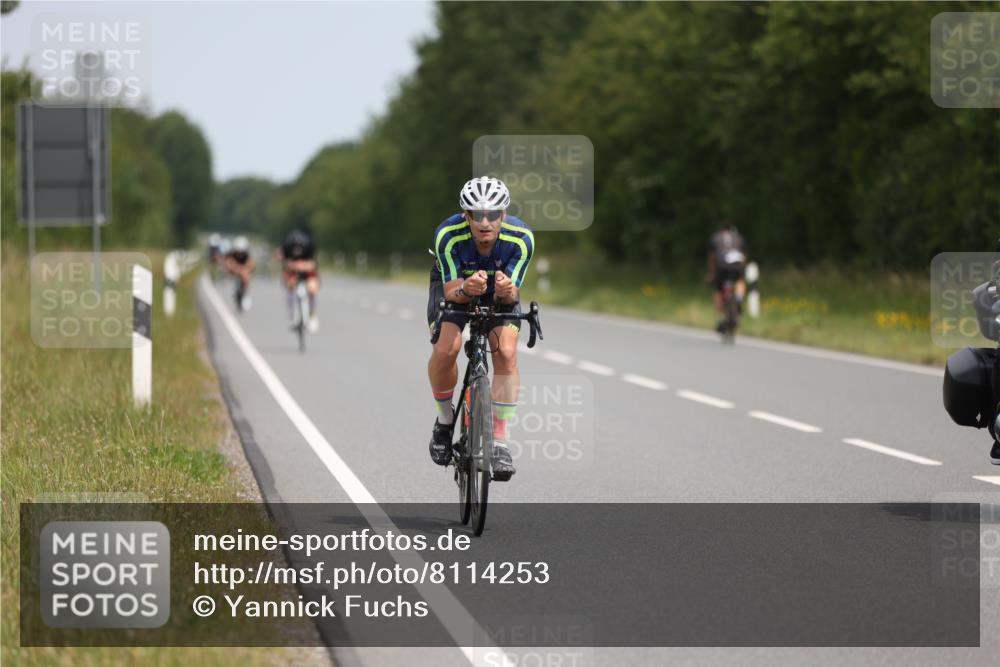 22.06.2025 - Viking Triathlon Yannick Fuchs http://msf.ph/oto/8114253 22.06.2025 12:15:53 Radfahren 41, 242, 370, 657 meine-sportfotos.de