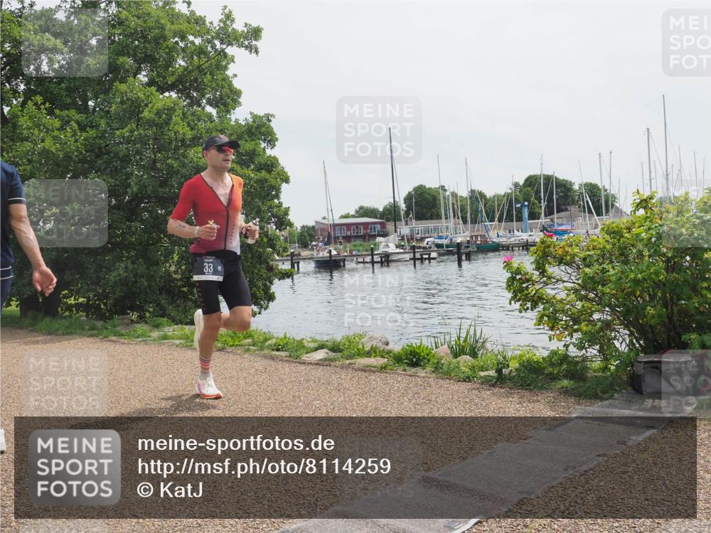 22.06.2025 - Viking Triathlon KatJ http://msf.ph/oto/8114259 22.06.2025 12:51:55 Laufen 33 meine-sportfotos.de