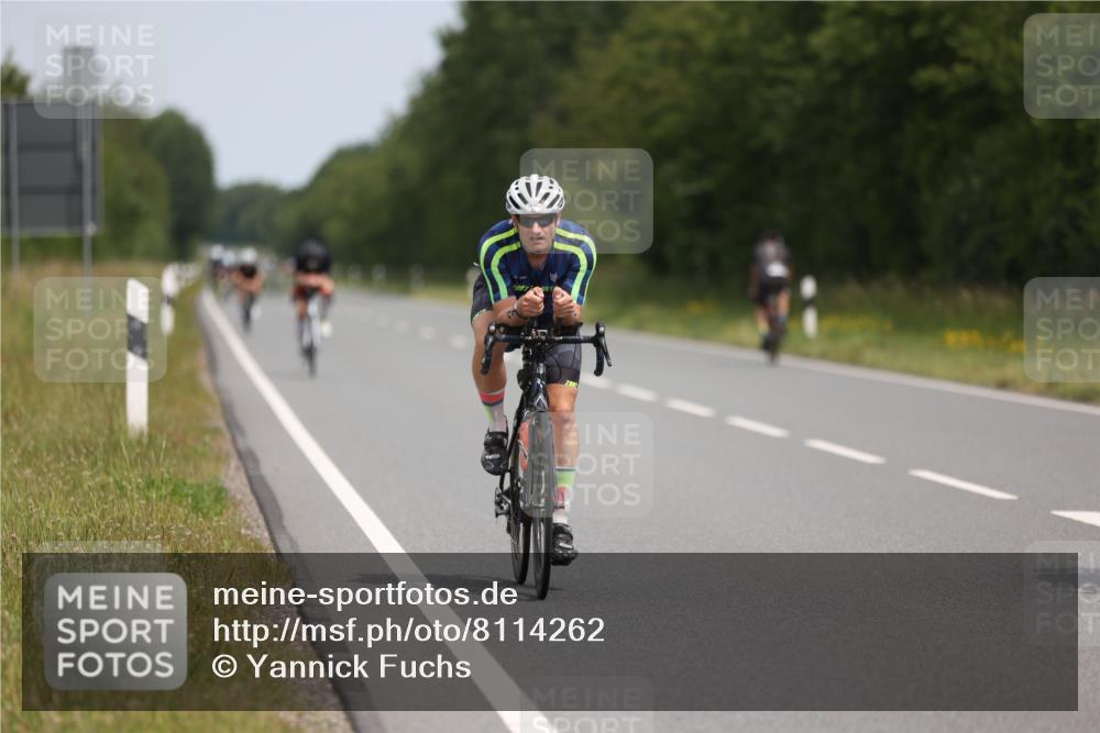 22.06.2025 - Viking Triathlon Yannick Fuchs http://msf.ph/oto/8114262 22.06.2025 12:15:54 Radfahren 41, 242, 284, 370, 530, 657 meine-sportfotos.de