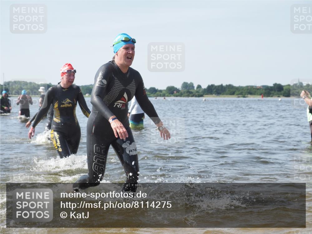 22.06.2025 - Viking Triathlon KatJ http://msf.ph/oto/8114275 22.06.2025 10:41:52 Schwimmen 58, 142, 159, 199, 221, 625, 629 meine-sportfotos.de