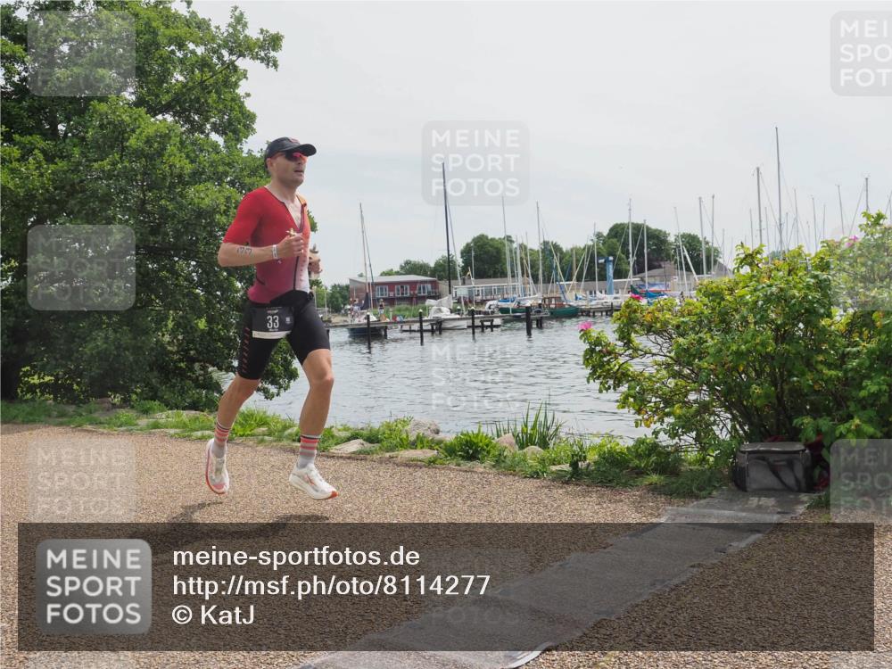 22.06.2025 - Viking Triathlon KatJ http://msf.ph/oto/8114277 22.06.2025 12:51:55 Laufen 33 meine-sportfotos.de