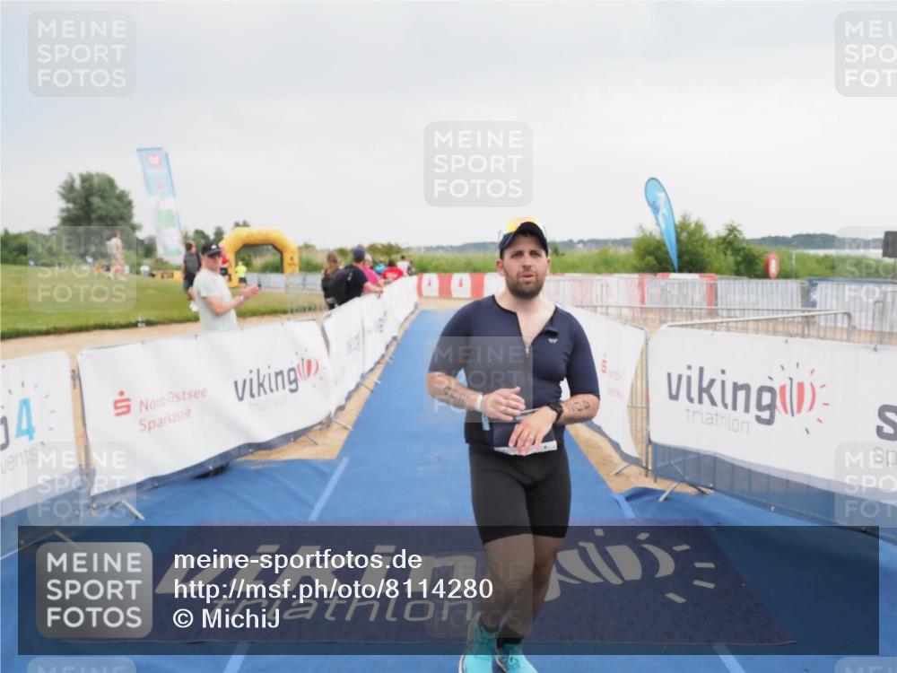 22.06.2025 - Viking Triathlon MichiJ http://msf.ph/oto/8114280 22.06.2025 16:45:01 Ziel 402 meine-sportfotos.de