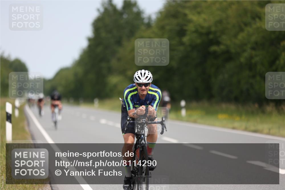 22.06.2025 - Viking Triathlon Yannick Fuchs http://msf.ph/oto/8114290 22.06.2025 12:15:54 Radfahren 41, 242, 284, 370, 530, 657 meine-sportfotos.de