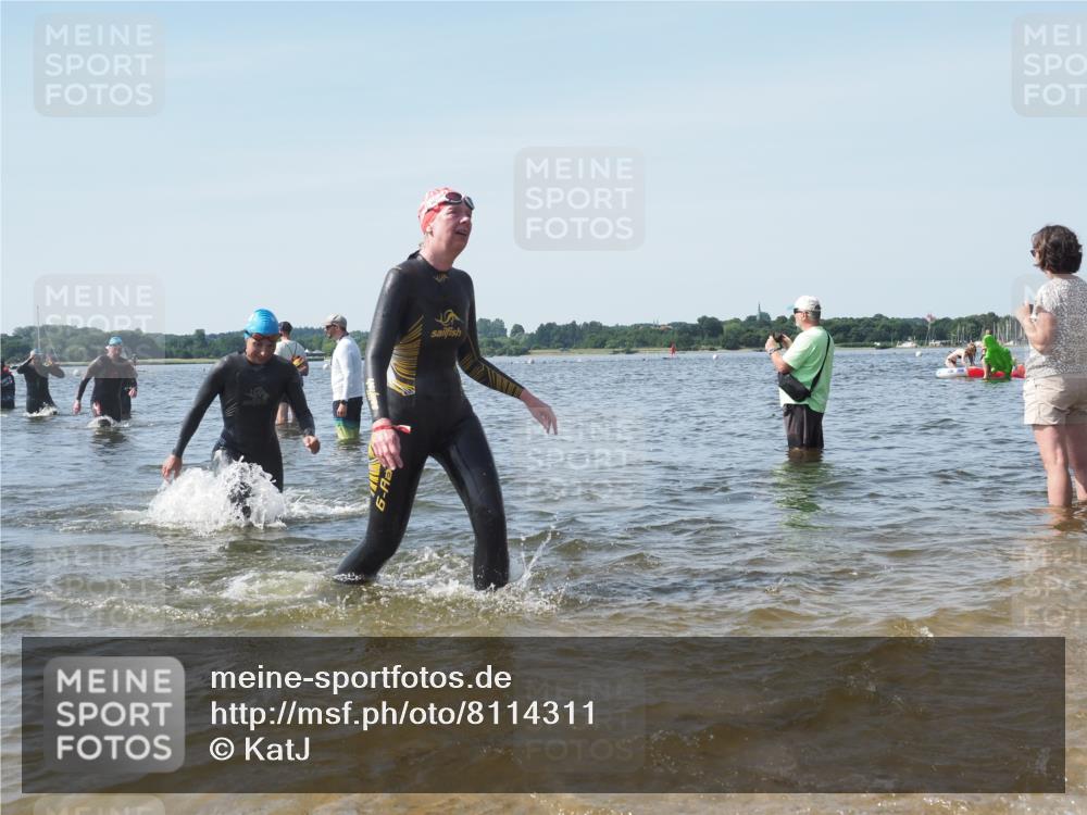 22.06.2025 - Viking Triathlon KatJ http://msf.ph/oto/8114311 22.06.2025 10:41:54 Schwimmen 58, 142, 159, 199, 221, 625 meine-sportfotos.de