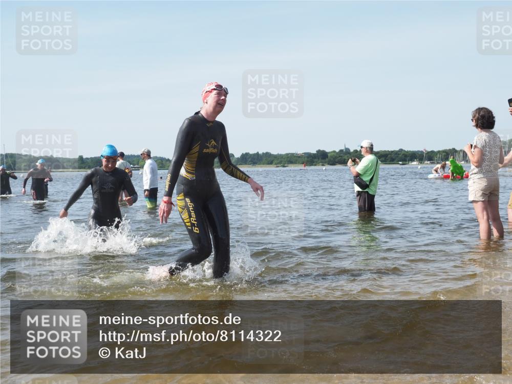 22.06.2025 - Viking Triathlon KatJ http://msf.ph/oto/8114322 22.06.2025 10:41:54 Schwimmen 58, 142, 159, 199, 221, 625 meine-sportfotos.de