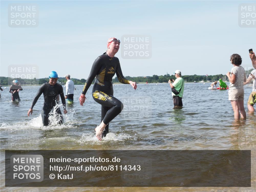 22.06.2025 - Viking Triathlon KatJ http://msf.ph/oto/8114343 22.06.2025 10:41:55 Schwimmen 58, 142, 159, 199, 221, 625 meine-sportfotos.de