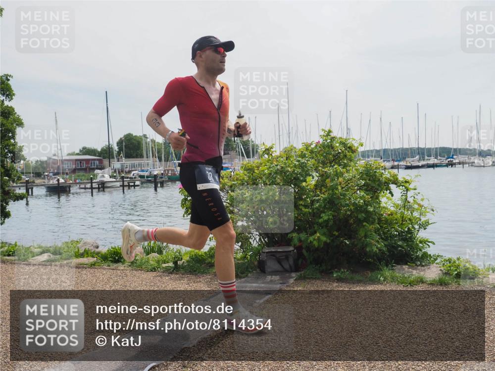 22.06.2025 - Viking Triathlon KatJ http://msf.ph/oto/8114354 22.06.2025 12:51:56 Laufen 33 meine-sportfotos.de
