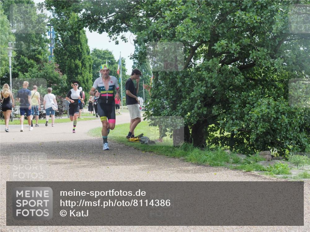 22.06.2025 - Viking Triathlon KatJ http://msf.ph/oto/8114386 22.06.2025 12:52:10 Laufen 289 meine-sportfotos.de