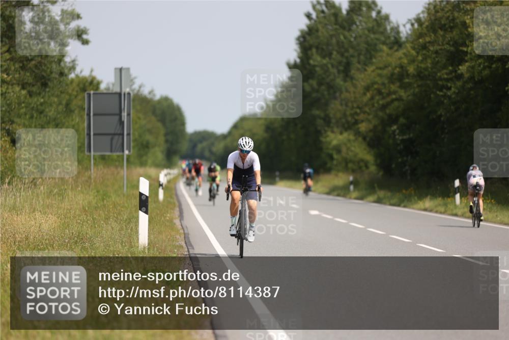 22.06.2025 - Viking Triathlon Yannick Fuchs http://msf.ph/oto/8114387 22.06.2025 11:39:33 Radfahren 18, 133, 142, 261, 263, 522, 546, 612 meine-sportfotos.de